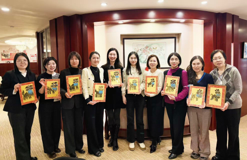 黄浦区女律师联谊会普法实践成果_年度普法工作总结_黄浦区妇联康乃馨普法苑年度工作总结